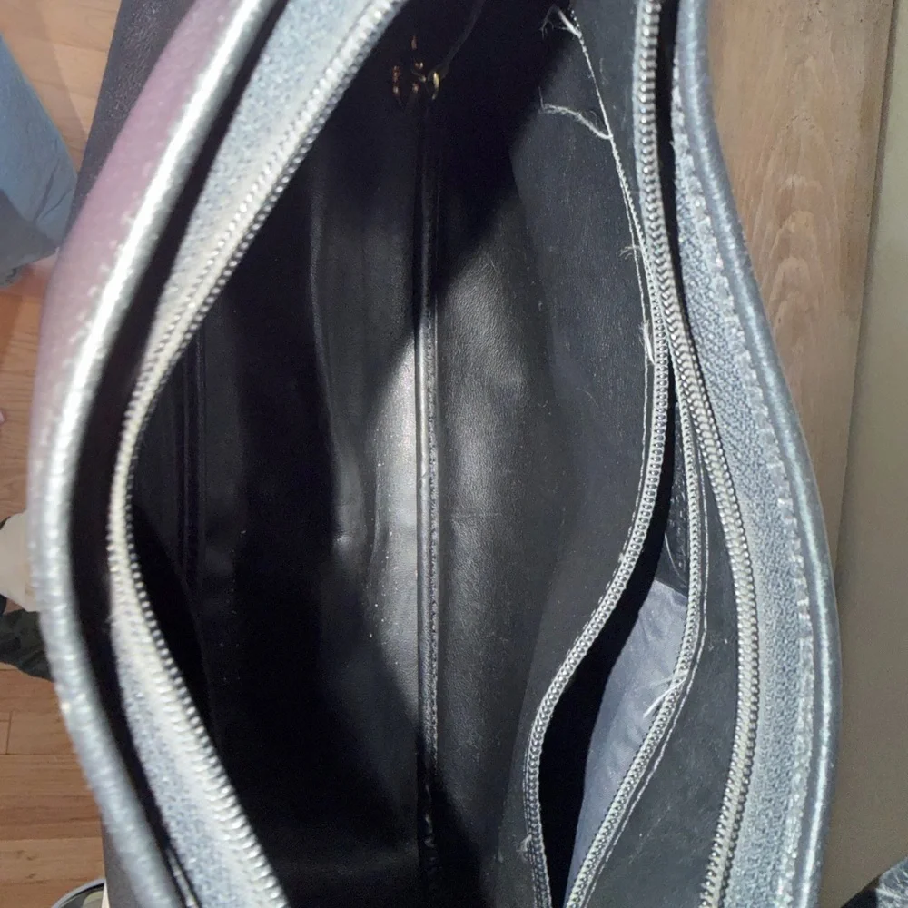 authentic Longchamp black pebbled leather hobo/shoulder bag